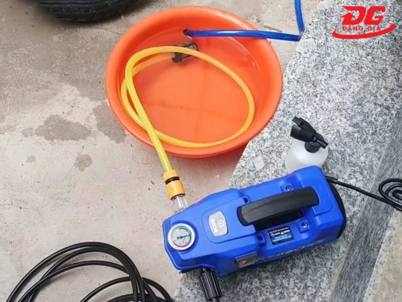 Nguồn nước yếu khiến máy rửa xe không lên nước