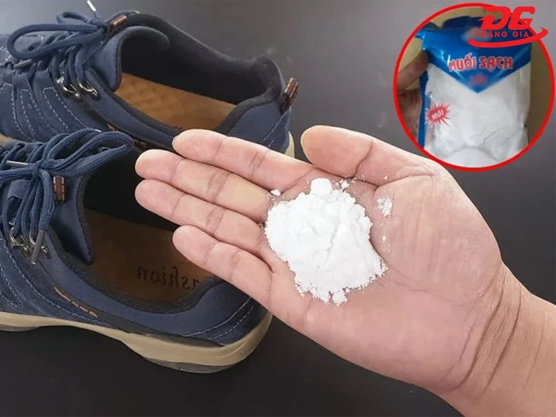 Muối có khả làm khô giày trong 4 đến 6 tiếng