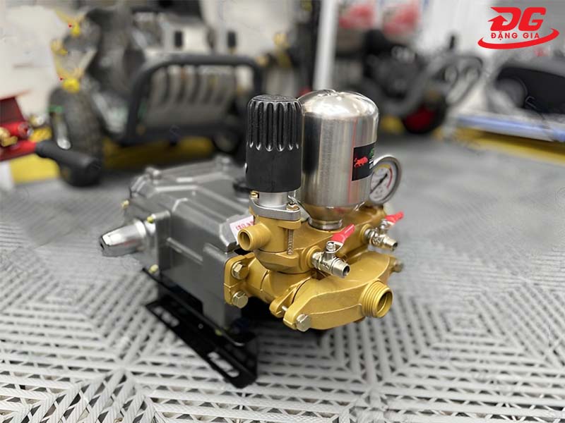 Đầu bơm rửa xe 3HP JM49