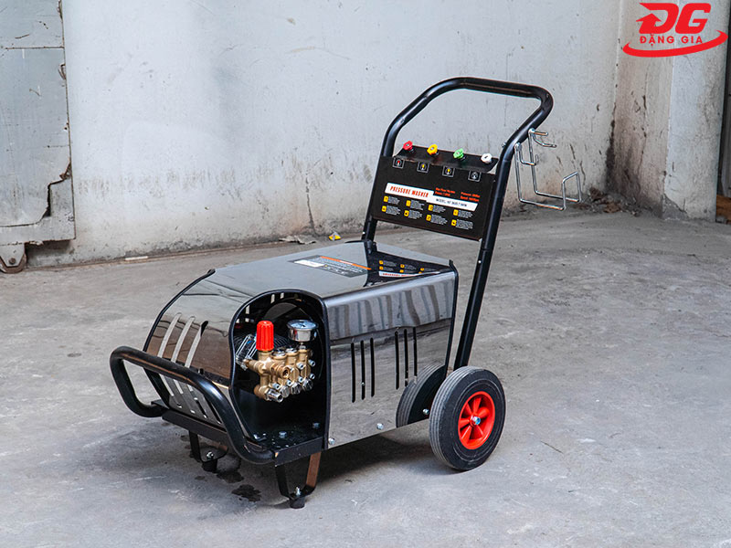 Máy rửa xe cao áp ở Vũng Tàu