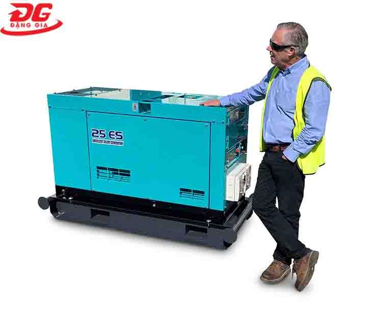 Máy phát điện Denyo