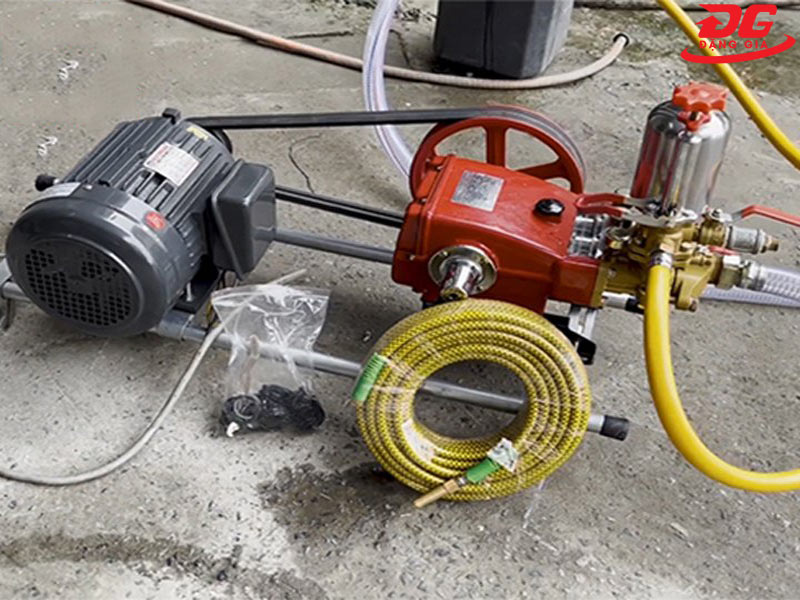 Máy xịt rửa đa năng 5HP HL80