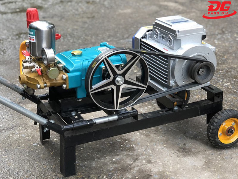 Các tiêu chí quan trọng để chọn máy xịt rửa xe 5HP tốt