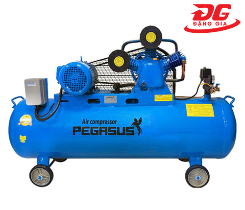 Máy nén khí dây đai Pegasus TM-W-0.36/8-230L, công suất 4 HP, áp lực làm việc 8 kg/cm²