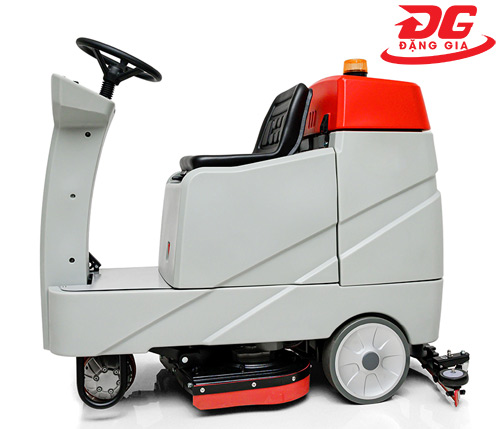 Máy chà sàn ngồi lái Kumisai KMS 6B