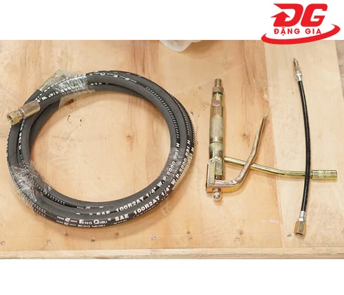Máy bơm mỡ bằng điện Palada PD 6040  5