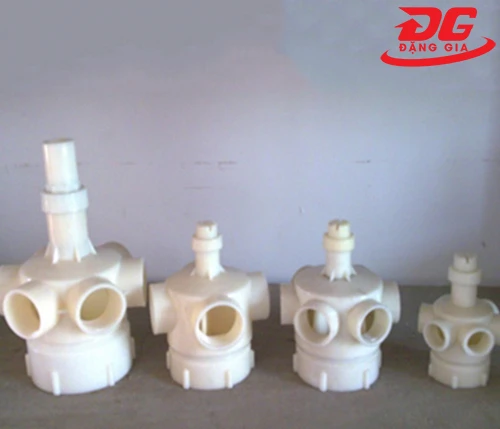 Đầu phun nhựa ABS DN 90 6 HOLES