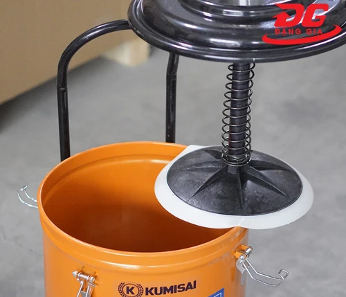 Máy bơm mỡ Kumisai 35L model KMS-35S 2