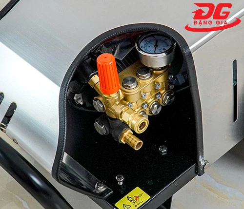 Máy rửa xe tự động ngắt Kumisai KMS 250/7.5 5