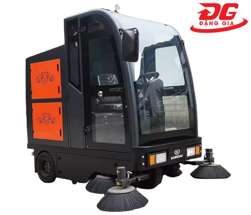 Xe quét rác ngồi lái Kumisai KMS-S13