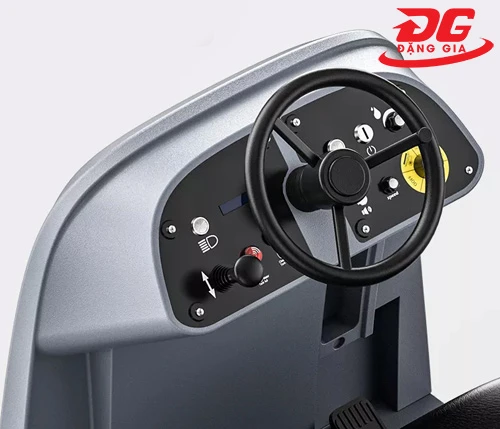 Máy chà sàn ngồi lái Kumisai KMS-X9 4