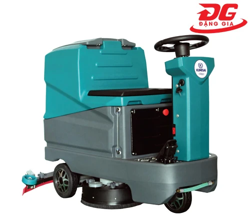 Máy chà sàn ngồi lái Kumisai KMS D7