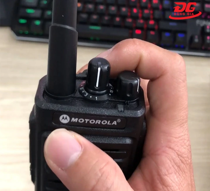 Máy bộ đàm Motorola GP 3588 Plus 4