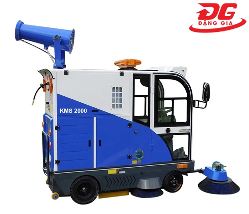 Xe quét rác ngồi lái Kumisai KMS 2000 4