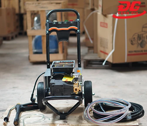 Máy rửa xe cao áp Lutian 80/2.2 2