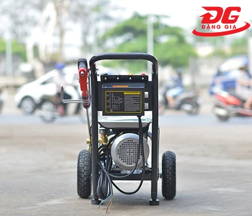 Máy rửa xe Lutian 1750PSI - 3T4 4