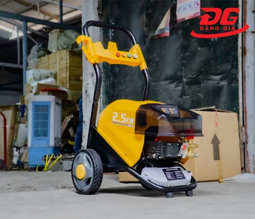 Máy bơm rửa xe Kumisai KMS3300 2