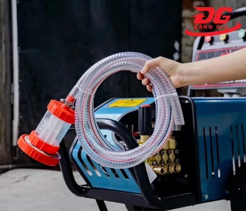 Máy phun rửa xe Kumisai KMS-1802B 5