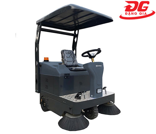 Xe quét rác ngồi lái Kumisai KMS-1400E