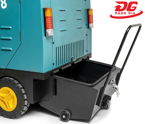 Xe quét rác ngồi lái Kumisai KMS 78 3