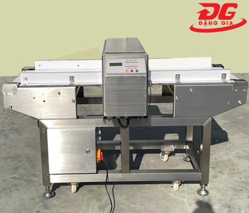Máy dò kim loại thực phẩm AMD-400 2