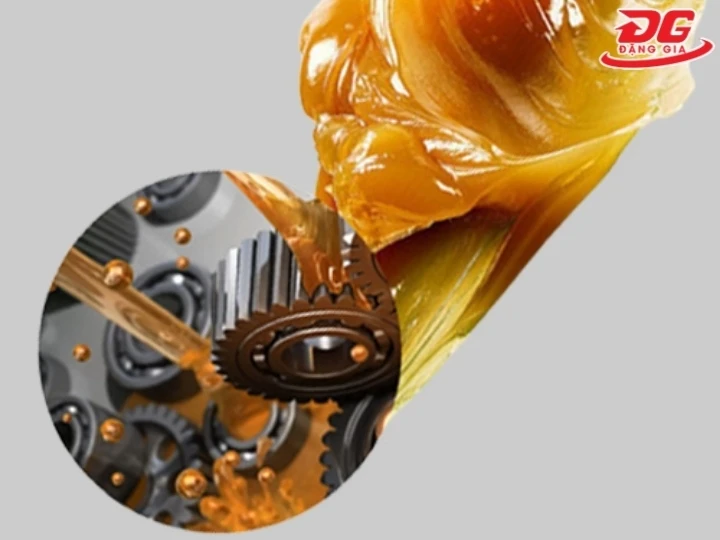 Mỡ bôi trơn có kết cấu bán rắn-sệt vừa phải