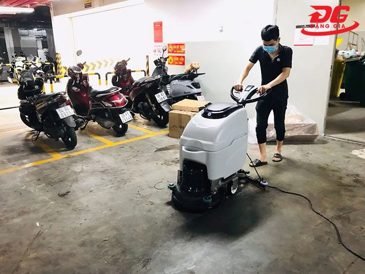 máy chà sàn sử dụng sai công suất