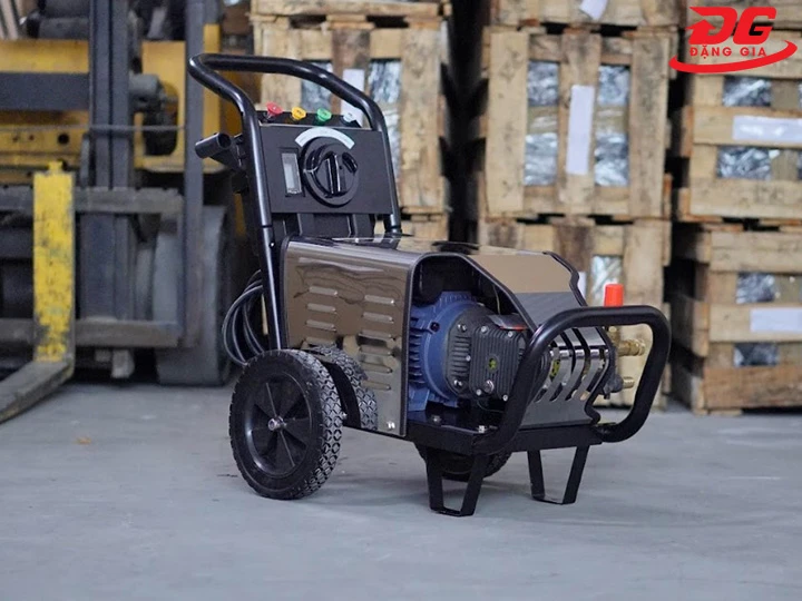 Mua máy rửa xe cao áp Kumisai 18M17.5-3T4 tại Đặng Gia