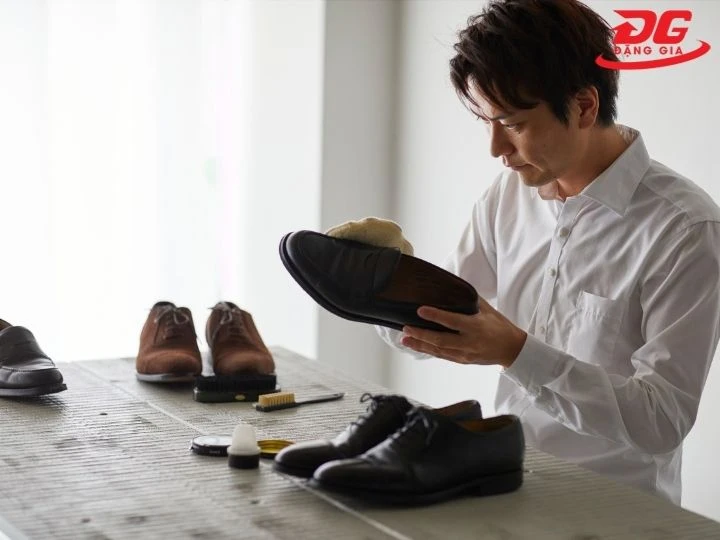 Nhu cầu vệ sinh giày ở Bình Thạnh