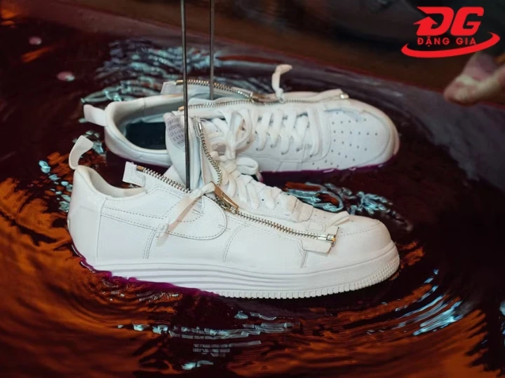 nhuom-giay-adidas-22