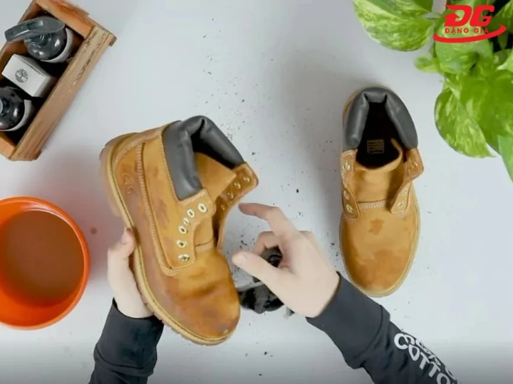 nhuom-giay-timberland-25