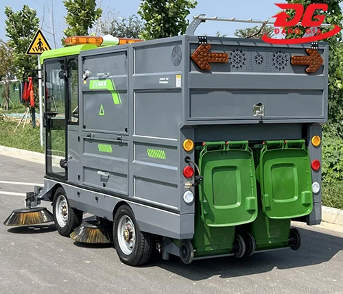Xe quét rác ngồi lái Kumisai KMS25 2