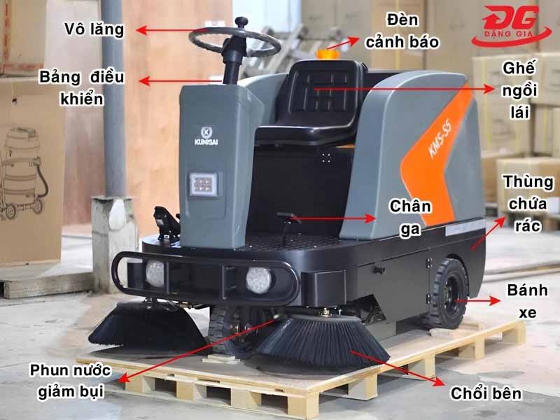 Cấu tạo xe quét đường ngồi lái