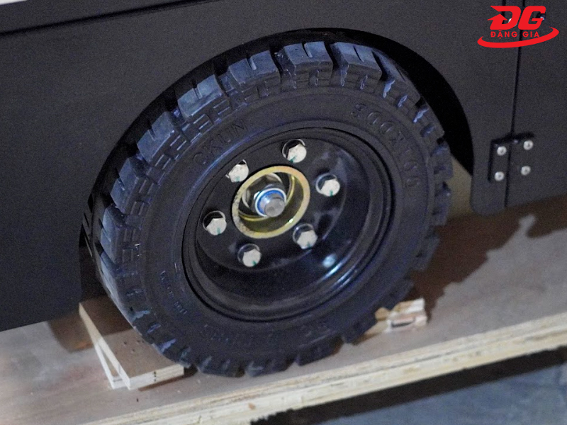 Bánh xe xe quét rác ngồi lái