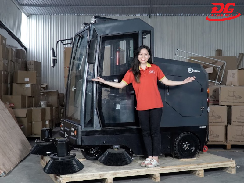 bán máy quét rác ngồi lái
