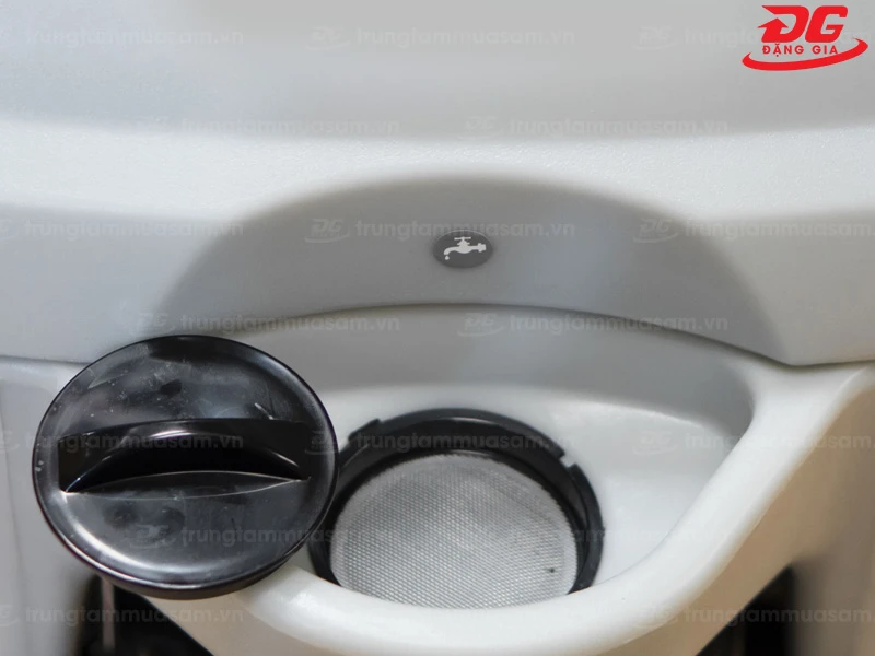 Vị trí thêm nước sạch