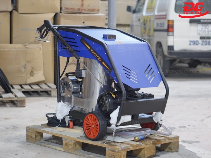 Máy xịt rửa xe cao áp nóng lạnh Kumisai KMS 1509