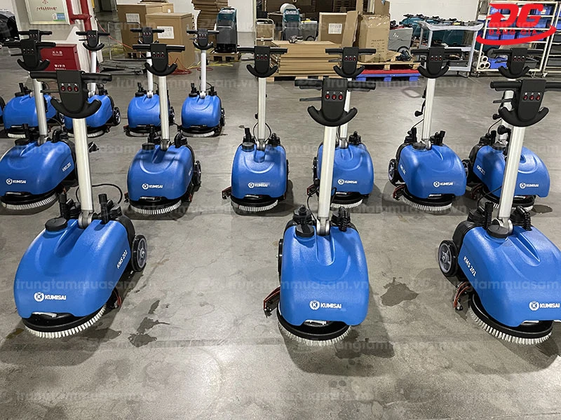 Đặng Gia đang sẵn hàng nhiều model máy chà sàn Kumisai KMS201 tại kho