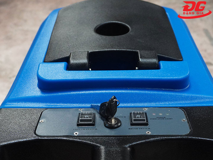 Bảng điều khiển máy chà sàn Kumisai KMS 50C