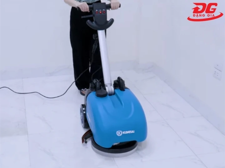 sử dụng máy chà sàn liên hợp mini Kumisai KMS201