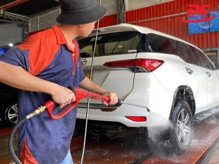 cách sử dụng may-bom-rua-xe-kumisai-15m26-3-7s2