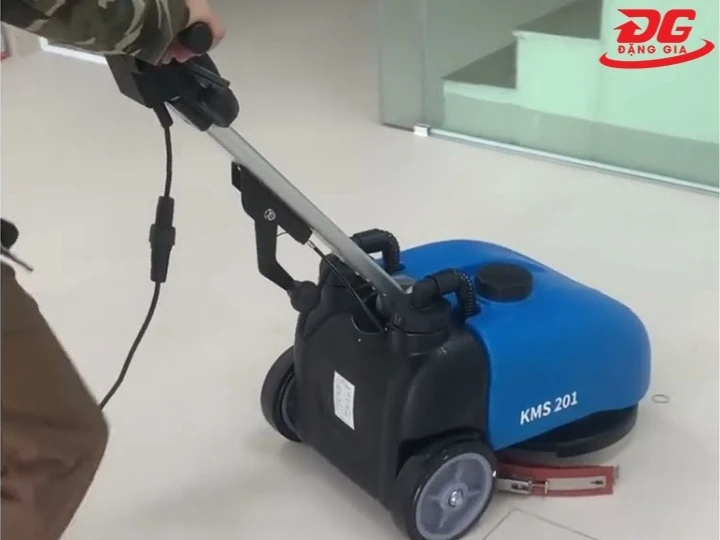 Máy chà sàn liên hợp mini Kumisai KMS201 gọn nhẹ
