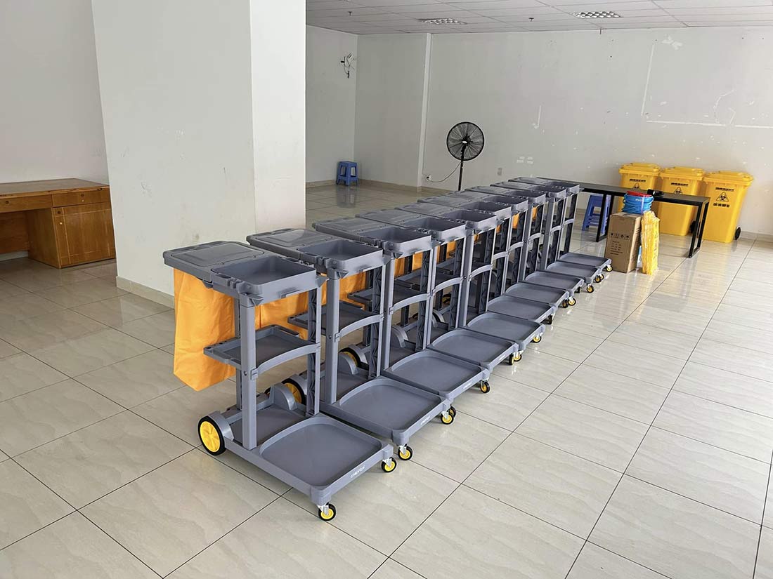 Giao thành công xe đẩy vệ sinh 3 tầng cho Hệ thống Mầm non Sunbeam