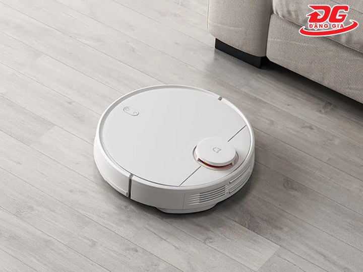 Robot hút bụi tự động