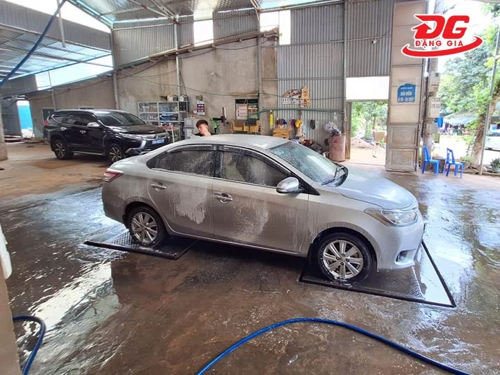 Tiệm rửa xe CALINH
