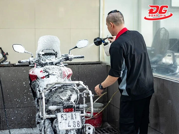 Rửa xe 207
