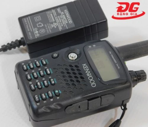 Bộ đàm cầm tay Kenwood TH-F6A 4