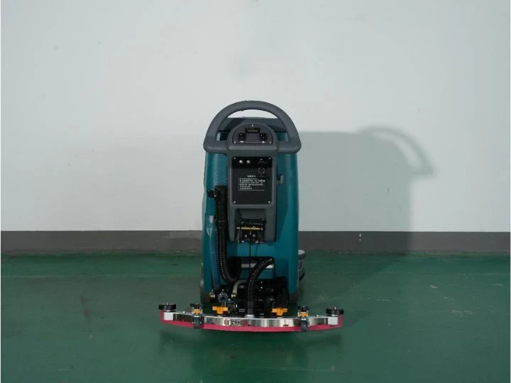 Sân vận động tỉnh Bình Dương nhận bàn giao máy chà sàn Kumisai KMS 65C 4