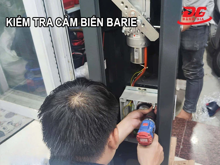 kiểm tra cảm biến barie
