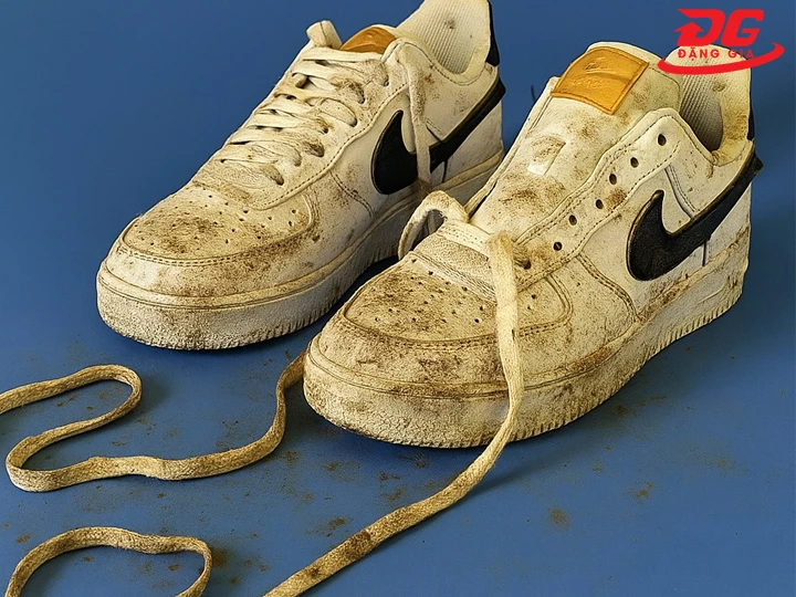 Tháo dây giày Nike